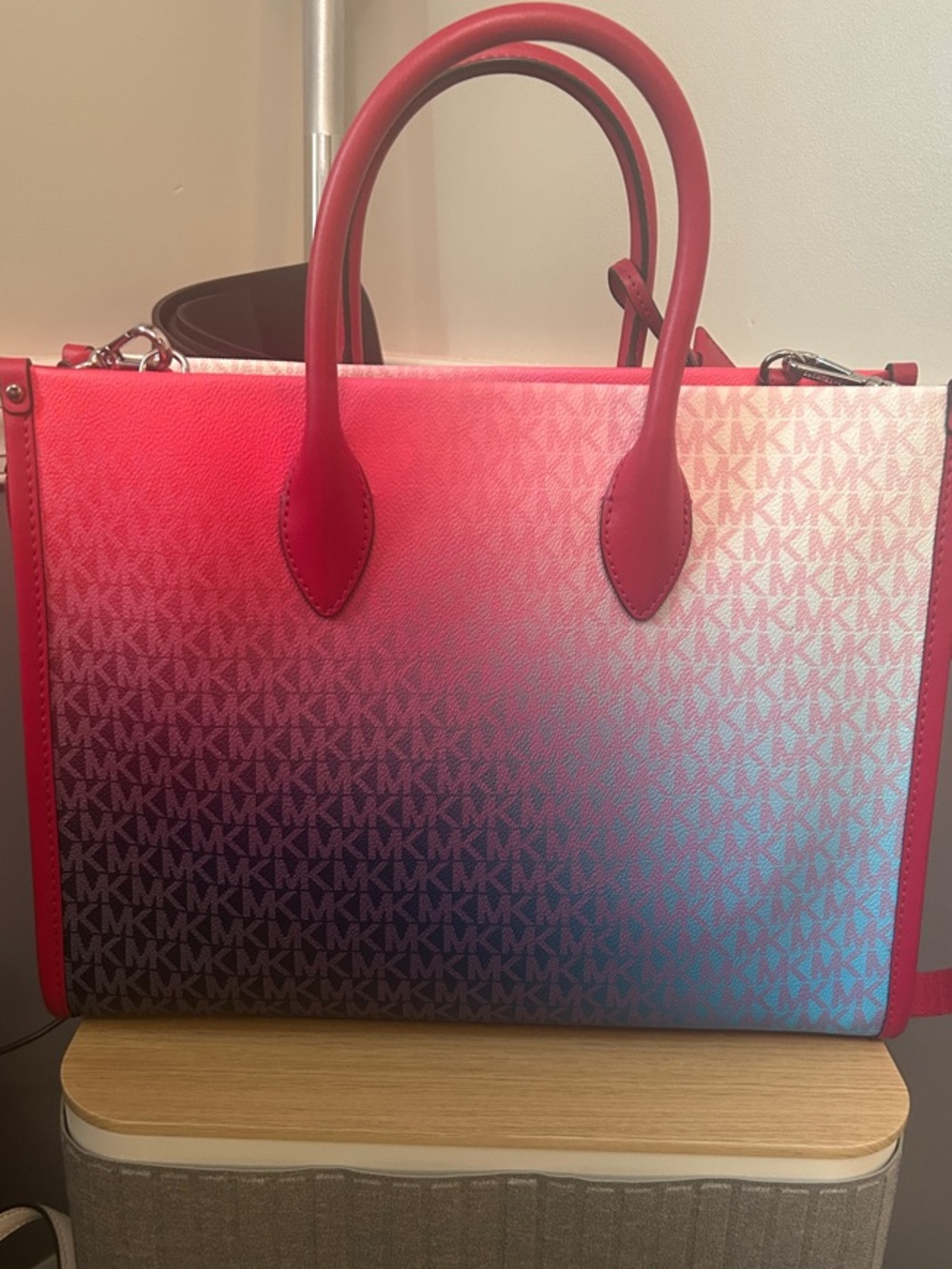 Michael Kors Mirella Medium Ombré Signature Logo Tote Bag - Picture 2 of 4